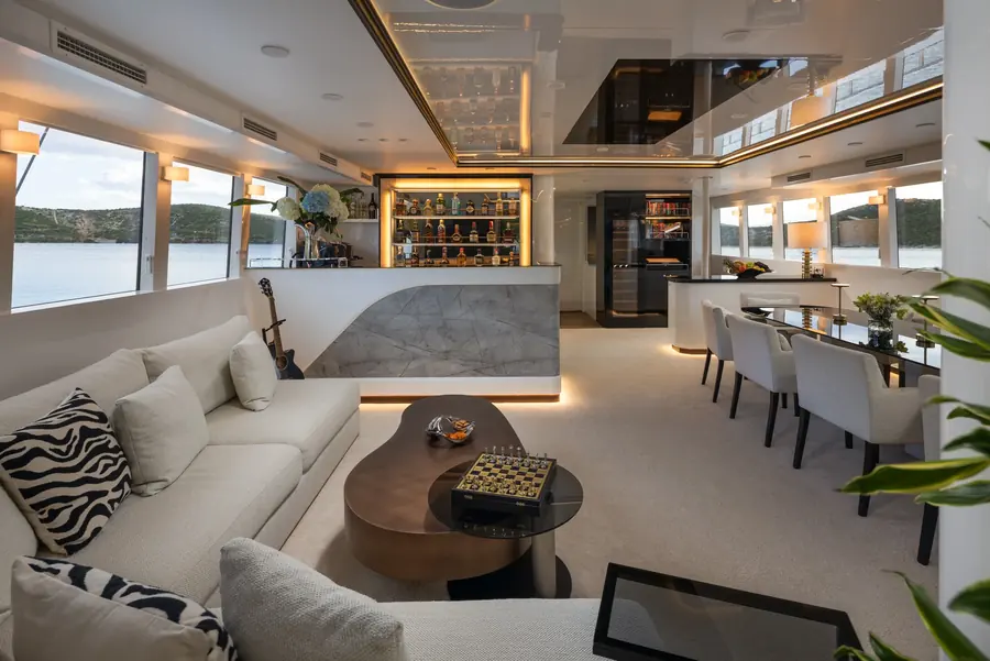 Yacht AURUM SKY photography portfolio